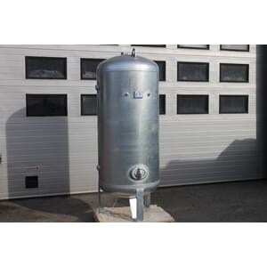 TRYKKTANK VERTIKAL  50 LITER STÅENDE 1" INN/ UT 2" TOPP/BUNN