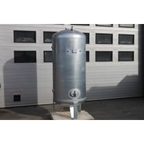 TRYKKTANK VERTIKAL 1000 LITER STÅENDE 11/2" INN/ UT